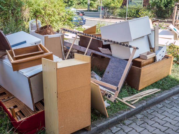 Best Basement Cleanout Services  in Laurium, MI